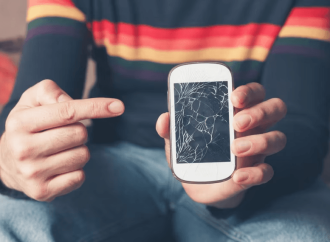 Cracked Your Screen? 8 Ways to Deal with a Broken Phone Screen