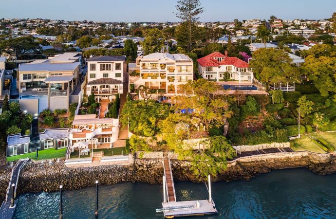 Brisbane’s Opulent Icon: Exquisite Residence on Market