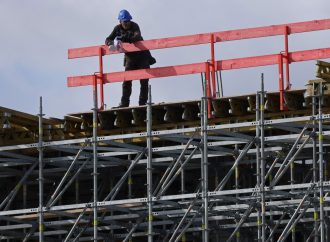 Construction Conundrum: German Builders Face Project Crisis