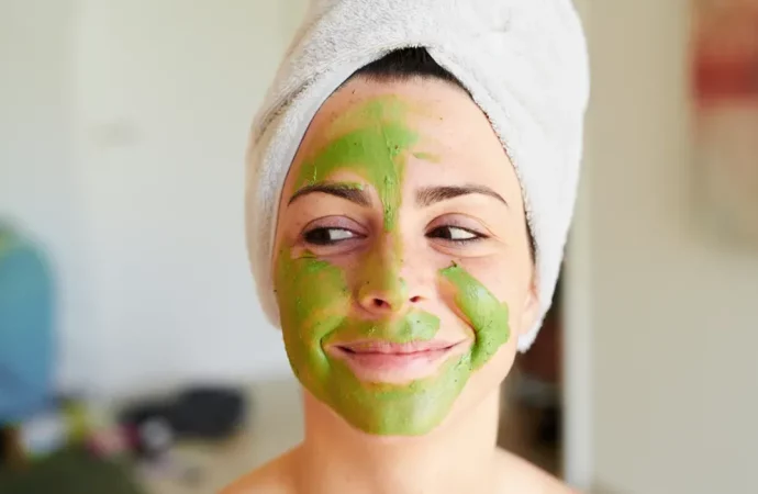 Deck the Halls with Glow: Matthew Wood’s 5 DIY Christmas Face Packs for Festive Radiance