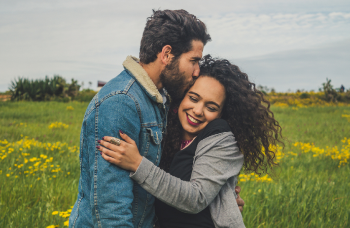 Decoding Emotions: 7 Signs He’s Feigning Love