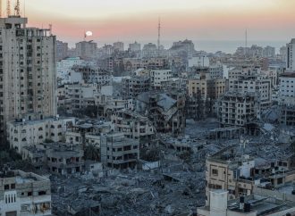 Unraveling the Aftermath: Israeli Airstrikes and the Devastation of a Bustling Gaza Neighborhood