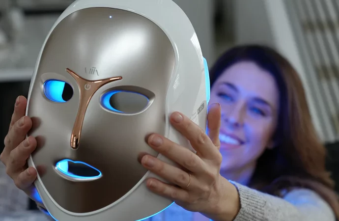 Radiant Skin Reimagined: Transform Your Skin with 7-Color LED Face & Neck Mask