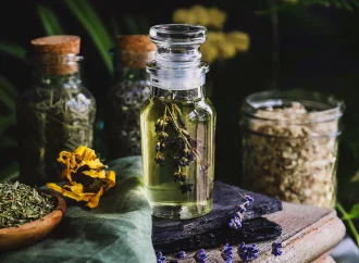 Eternal Youth: Harnessing Anti-Aging Power of Herbal Elixirs