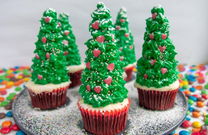 Sweet and Simple: 14 Easy Christmas Tree Desserts for Quick Festive Delights