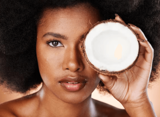 Nourishing Radiance: Unleashing Coconut Oil’s Versatile Beauty Benefits