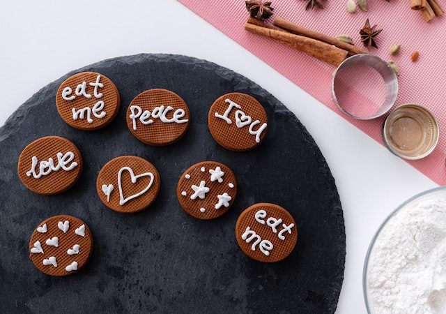 Mastering Biscuit Artistry: Tips for Creative Presentation