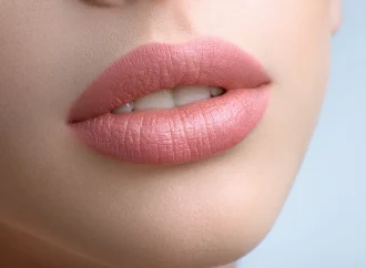 Plump Lips Naturally: Expert Tips for the Perfect Pout