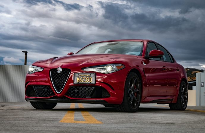 Unleash Your Passion with the 2023 Alfa Romeo Giulia Sprint