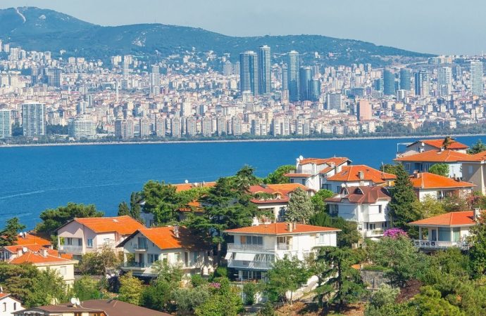 Key Considerations for Buying and Selling Real Estate in Türkiye