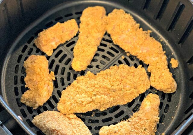 Air-Fryer vs. Traditional Frying: The Healthier Choice for Chicken Cutlets