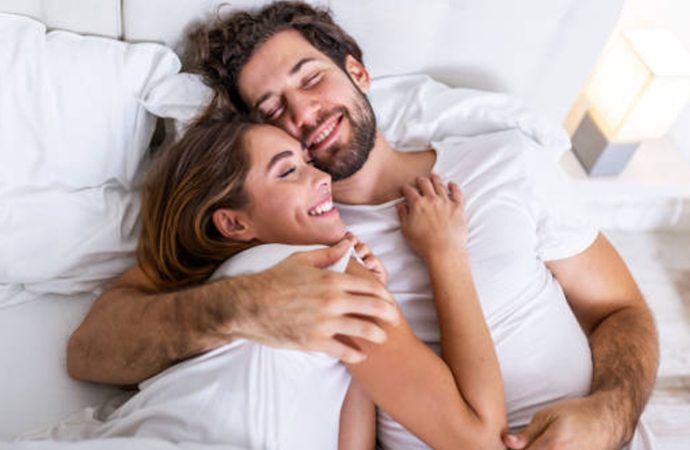 Cuddlers or Space Seekers: Your Relationship in Bed