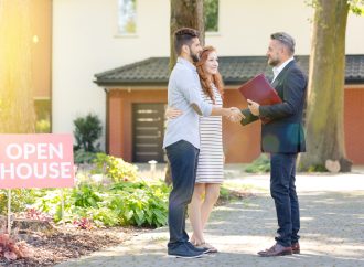 Debunking Bad Homebuying Advice: Insights from a Real Estate Agent