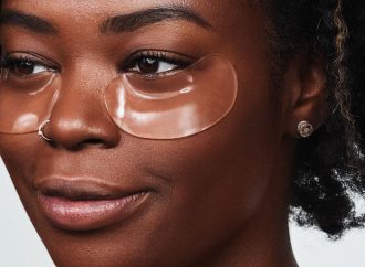 Your Specialized Manual for Nourishing the Skin Around Your Eyes