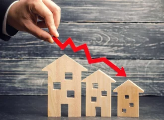 Real Estate Market Uncertainties: Lessons for Investors