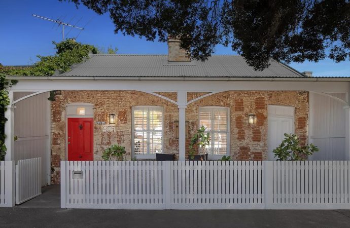 Quirky Charmer: Jessica Turner Chronicles the Sale of Geelong’s Restored Cottage with a Funky Extension Post-Auction