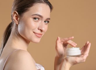 Radiant Risks Unveiled: Navigating the Side Effects and Benefits of Skin Whitening Cream