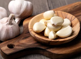 Allium Allure: Harnessing the Beauty Boosts of Garlic for Skin and Hair