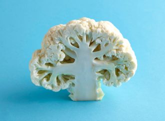 Art of Precision a Culinary Journey into Perfect Cauliflower Cuts