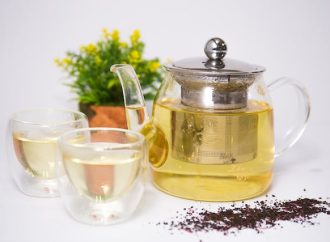 Crafting a Cold-Relief Home Remedy Tea