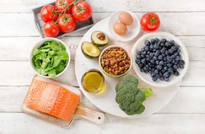 Mediterranean Diet for Joint Health: Anti-Inflammatory Foods for Stronger Joints