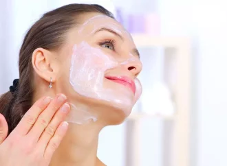 Risks of Incorporating Baking Soda into Your Beauty Regimen