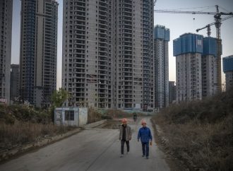 Real Estate Meltdown: China’s Middle Class Faces Wealth Losses, Signaling Potential Economic Challenges