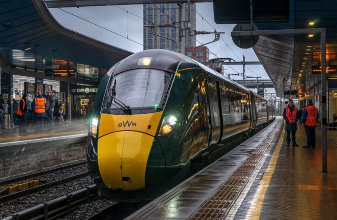 Keeping Commutes Affordable: UK Government Caps Rail Fare Increase at 4.9%