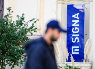 Navigating the Risks: Unveiling the €3 Billion Exposure of Insurers to the Struggling Signa Property Empire