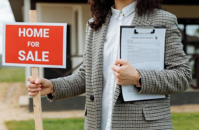 Embarking on the Real Estate Journey: Key Considerations for Starting a Successful Career