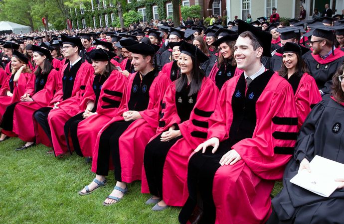 Navigating Industry Challenges: Attracting Harvard MBA Talent in Economic Slowdowns