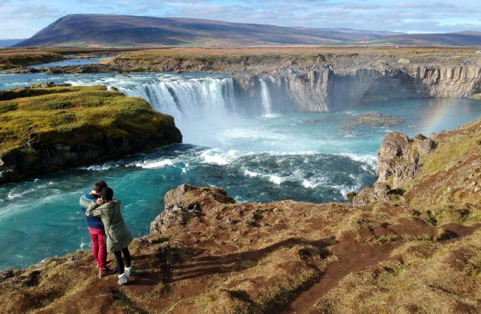 Dive into Iceland’s Enchantment Tips on the Best Periods to Visit