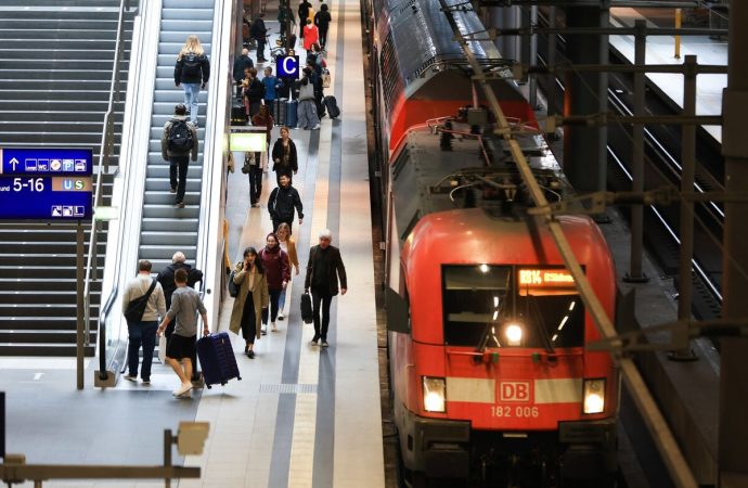 German Rail Chaos Six-Day Strike Bring Network to Near Standstill