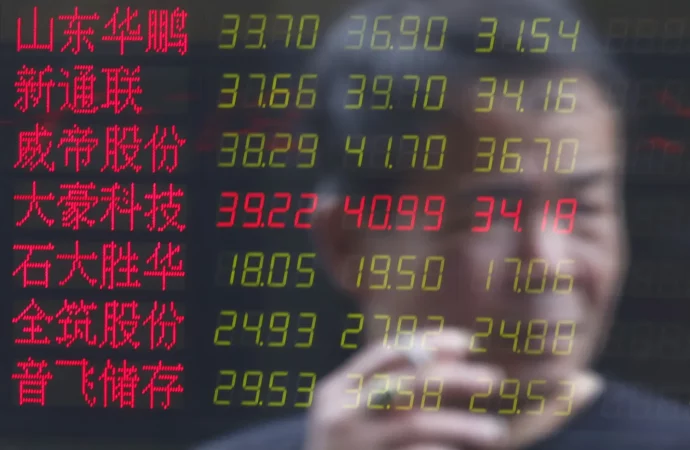 Foreign investors Sell-Off Intensifies Chinese Stock Rout