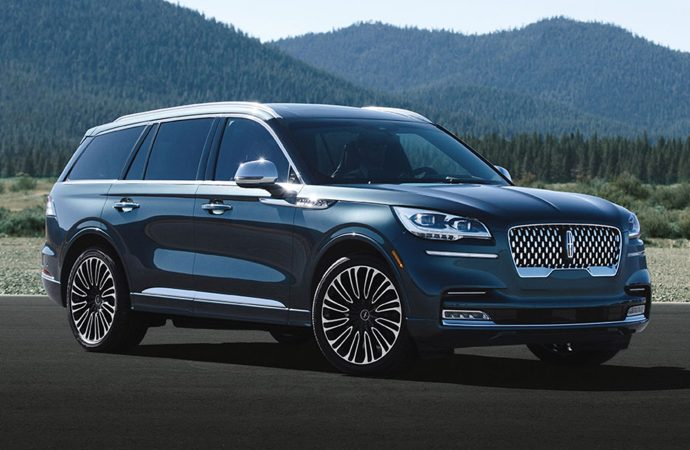 The 2020 Lincoln Aviator Soars in Luxury and Power