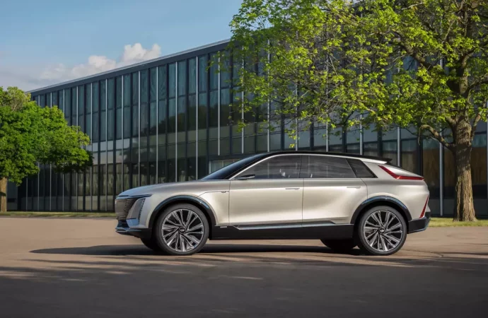 Innovation in Motion: Evaluating the 2023 Cadillac LYRIQ Performance