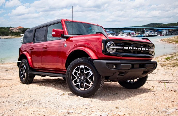 Unveiling the 2024 Ford Bronco: A Comprehensive Review