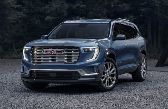 Decoding the 2024 GMC Acadia: Pricing Insights and Performance Specs