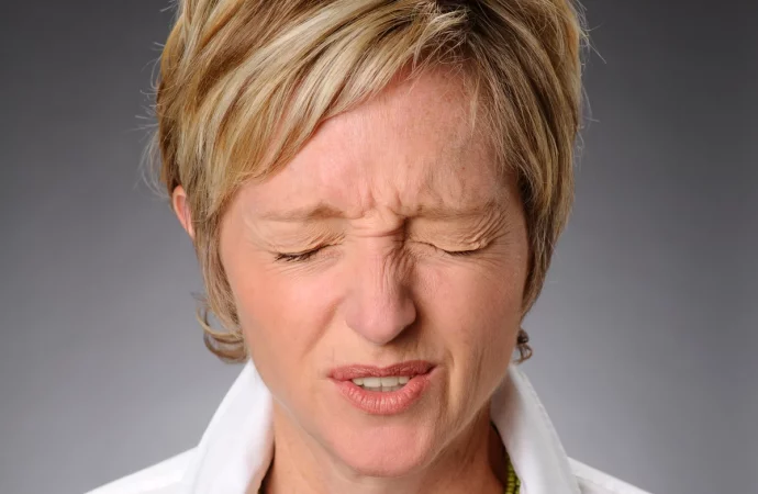 Understanding Eye Twitches: Common Causes and Solutions