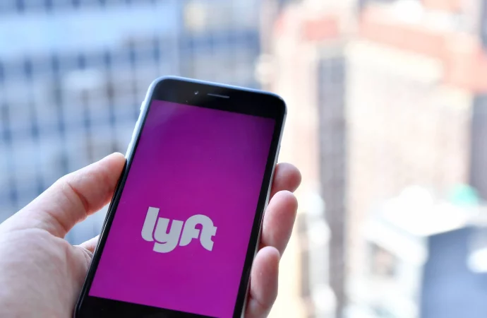 Lyft’s Rollercoaster: Earnings Release Error Sparks Market Frenzy