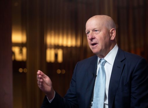 Top Goldman Bankers Consider Exit Amid Committee Exclusion