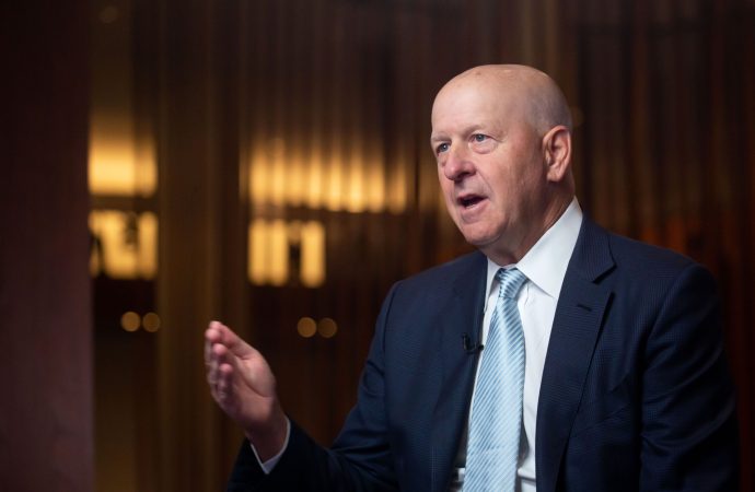 Top Goldman Bankers Consider Exit Amid Committee Exclusion