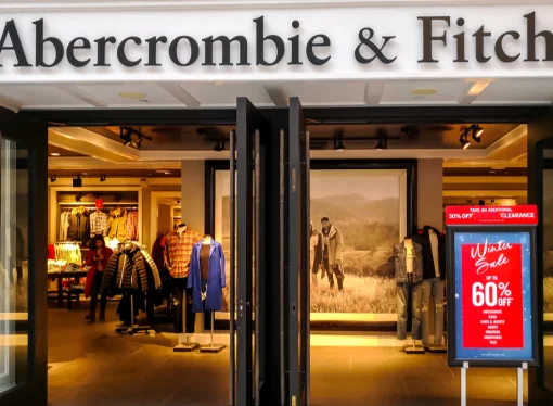 Thrill: Abercrombie’s Speedy Alliance with McLaren Racing