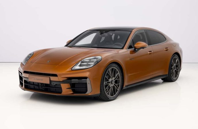 Unveiling the 2024 Porsche Panamera: A Comprehensive Review