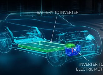 Extend Electric Vehicle Battery Life: Essential Maintenance Tips Unveiled