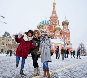 Echoes of Love Revealing Moscow's Romantic Canvas