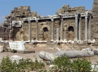 Delving into Athens Ancient Ruins Unveiling the Magnificence