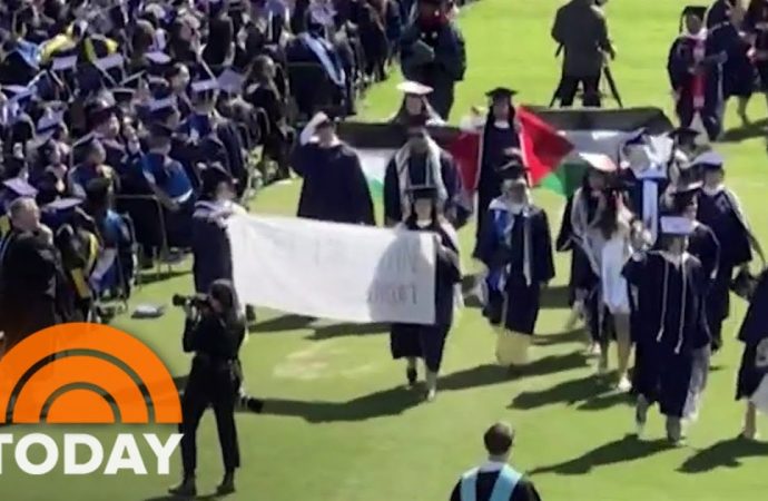 Students Walk Out, Chanting ‘Free Palestine’ in Response to Comedian’s Support for Israel – A Movement for Justice