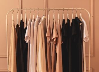 Building a Capsule Wardrobe: Streamlining Style and Simplifying Life