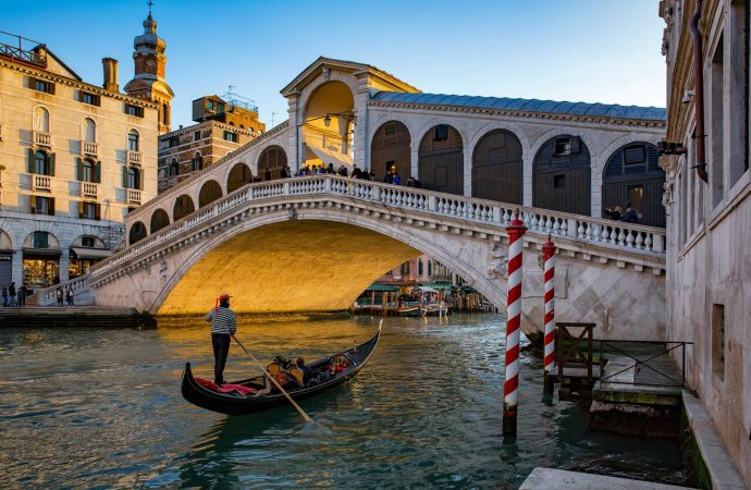 Exploring the Canals of Venice A 2024 Travel Guide